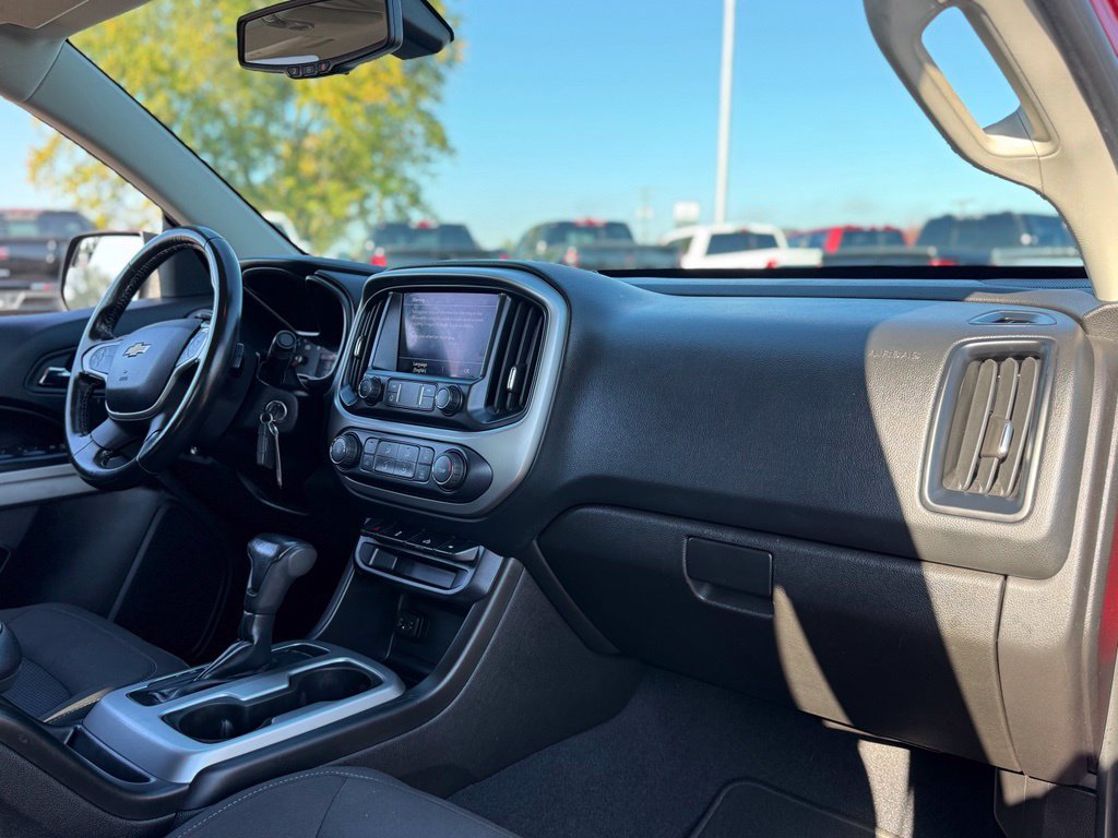 Used 2019 Chevrolet Colorado LT w/ LT Convenience Package AWD/4WD image 14