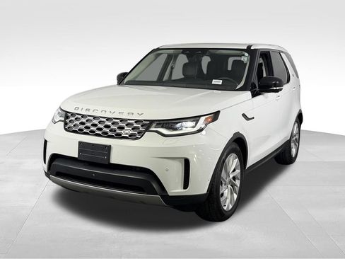 Used 2024 Land Rover Discovery S AWD/4WD image 3