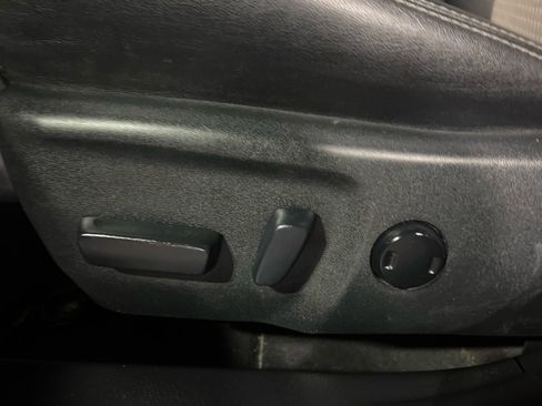 Used 2012 Toyota Camry SE image 23