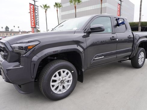 Certified 2026 Toyota Tacoma SR5 RWD image 4