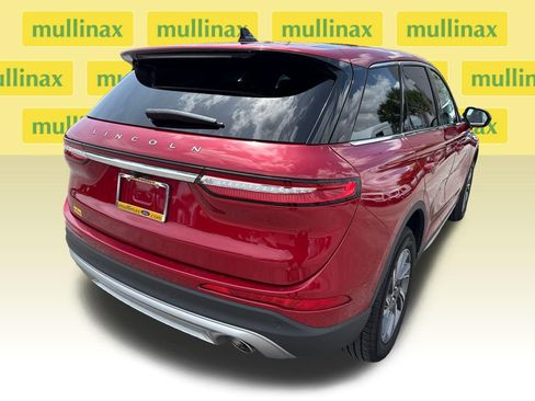 Used 2025 Lincoln Corsair FWD image 4