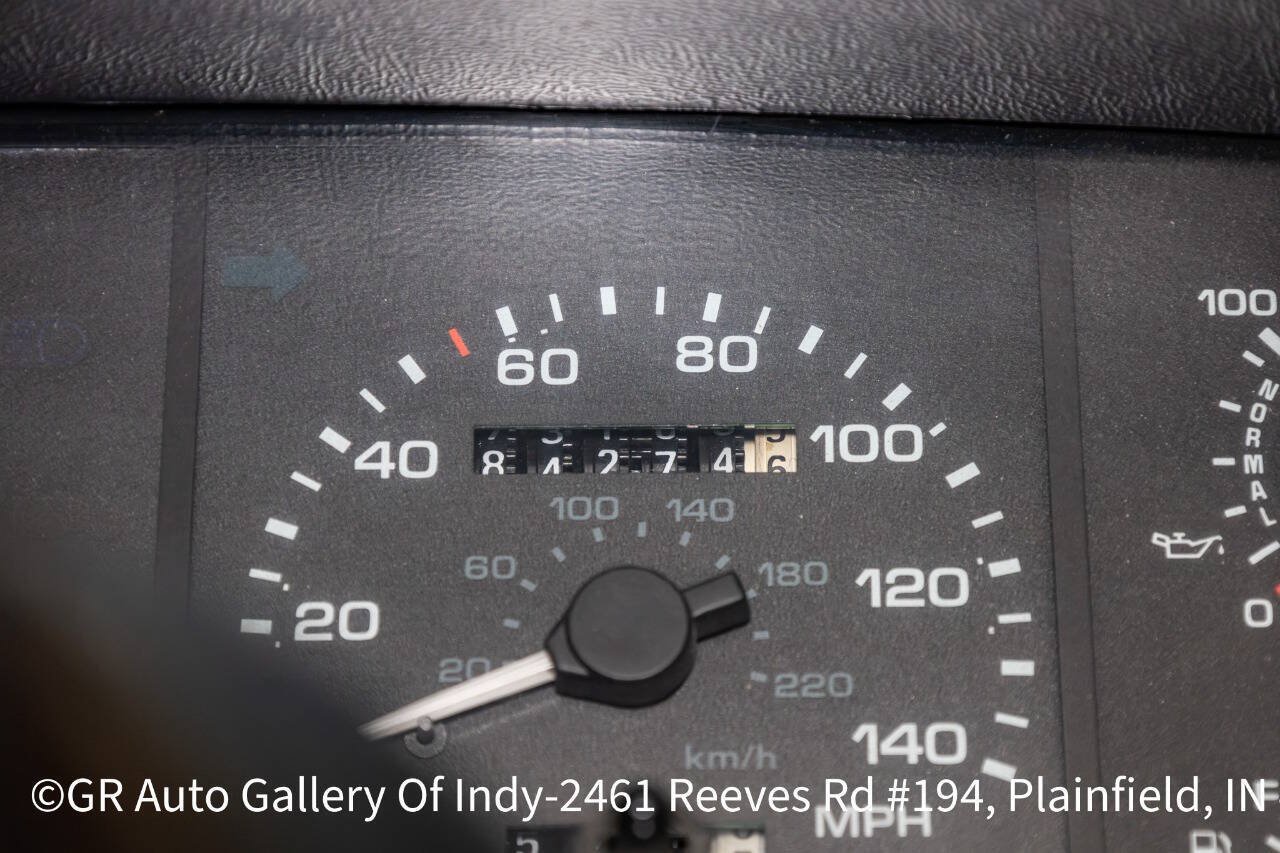 Used 1989 Ford Mustang GT RWD image 12