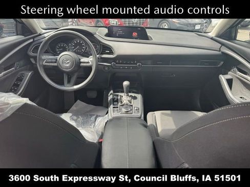 Used 2022 MAZDA CX-30 AWD 2.5 S image 13