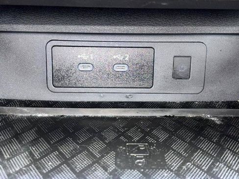Certified 2025 Nissan Murano SV FWD image 23