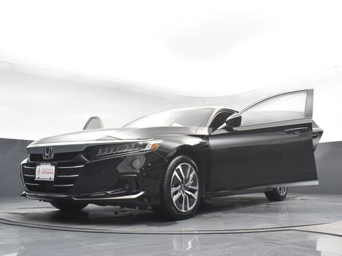 Used 2021 Honda Accord EX image 34