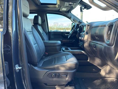 Used 2021 GMC Sierra 2500 Denali w/ Denali Ultimate Package image 22