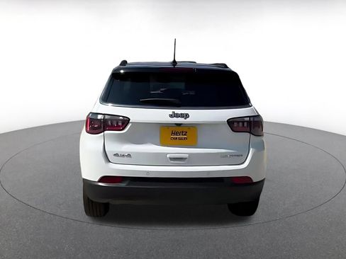 Used 2025 Jeep Compass Limited AWD/4WD image 12