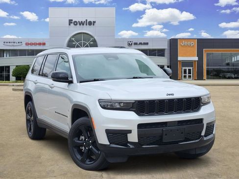 Used 2024 Jeep Grand Cherokee L Altitude AWD/4WD image 1