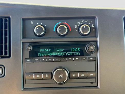 New 2025 Chevrolet Express 3500 w/ Power Convenience Package image 12