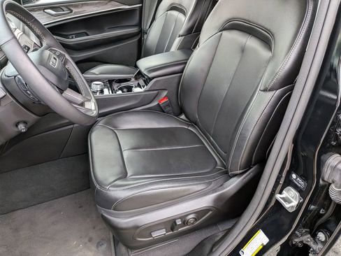 Certified 2023 Jeep Grand Cherokee Limited w/ Luxury Tech Group II AWD/4WD image 21