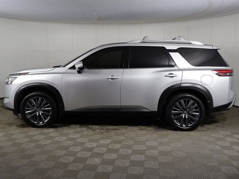 Used 2023 Nissan Pathfinder SL w/ SL Premium Package image 16