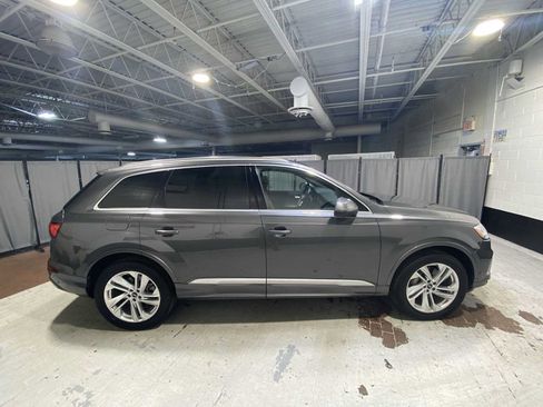 Used 2021 Audi Q7 3.0T Premium Plus AWD/4WD image 27