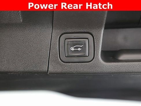 Used 2023 GMC Acadia SLT image 30