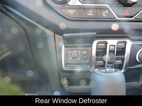 New 2024 Jeep Wrangler Unlimited Sahara w/ Technology Group AWD/4WD image 14