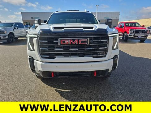 Used 2026 GMC Sierra 2500 AT4 w/ AT4 Premium Plus Package image 2