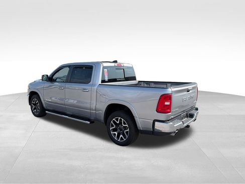 Used 2025 RAM 1500 Laramie AWD/4WD image 4
