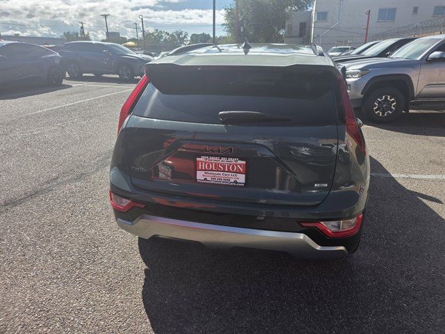 Used 2023 Kia Niro EX Touring FWD image 2