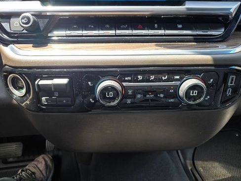 Used 2023 Chevrolet Silverado 1500 LT w/ Safety Package AWD/4WD image 21