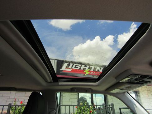 Used 2019 Toyota 4Runner Limited AWD/4WD image 8