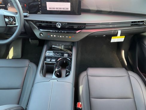 New 2025 Nissan Murano SV w/ Cargo Package image 16