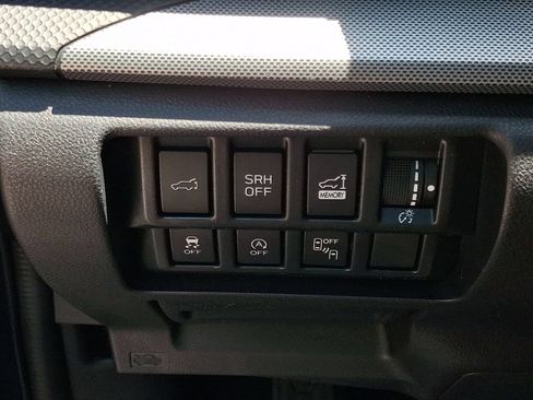 Used 2021 Subaru Forester Limited AWD/4WD image 25