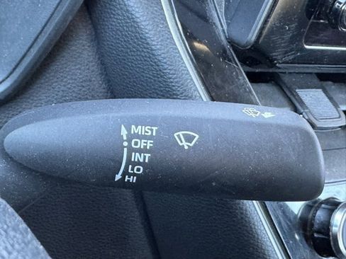 Certified 2023 Toyota Corolla LE image 27