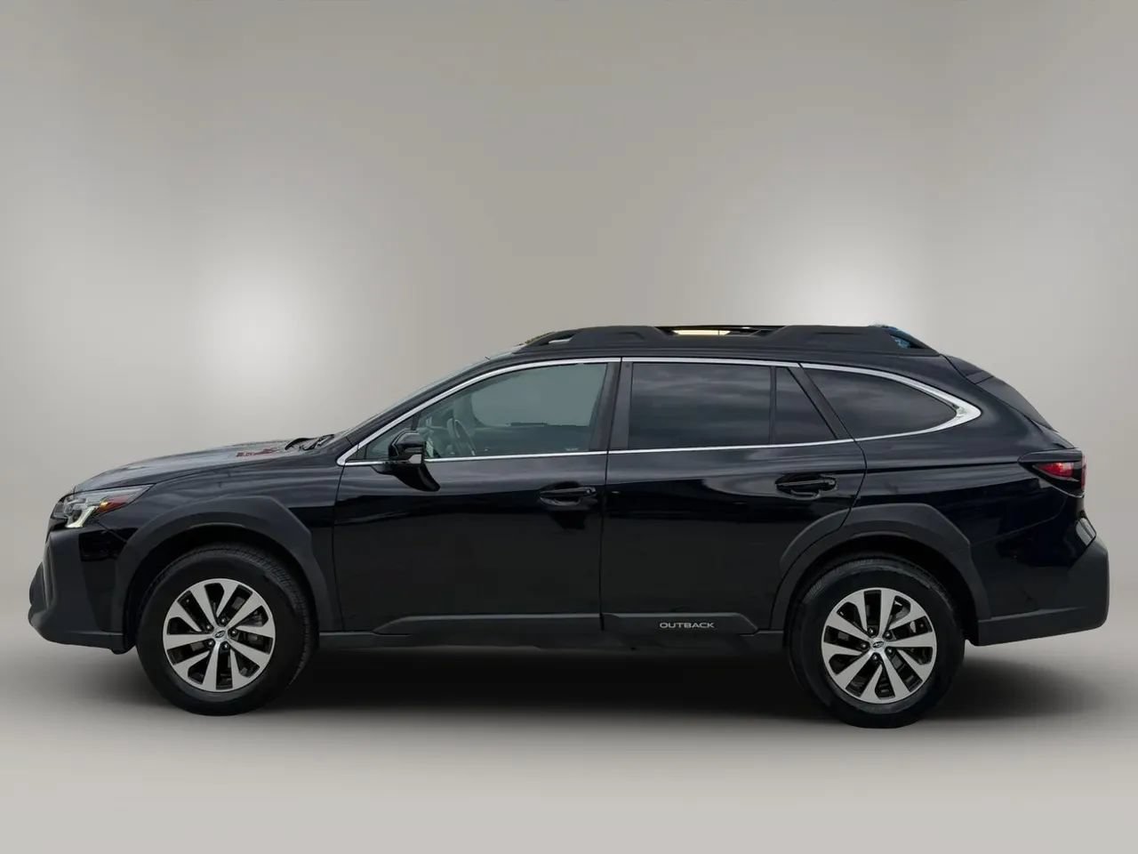 Used 2023 Subaru Outback Premium w/ Popular Package #1 AWD/4WD image 4