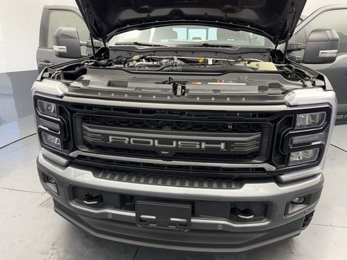 New 2026 Ford F250 Lariat w/ Black Appearance Package image 15