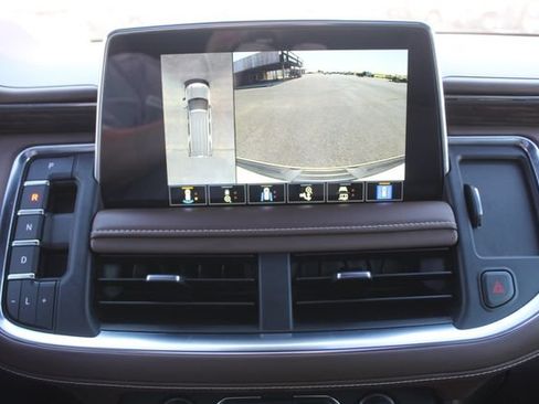 Used 2023 Chevrolet Tahoe High Country AWD/4WD image 33
