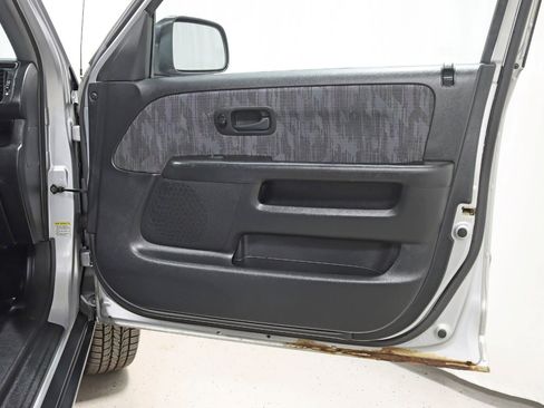 Used 2004 Honda CR-V LX image 25