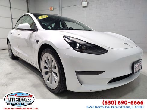 Used 2023 Tesla Model 3 Standard Range RWD image 1