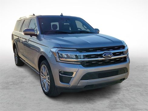 Used 2023 Ford Expedition Max Limited image 2