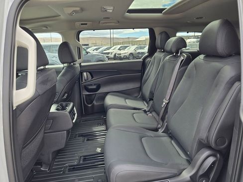 New 2026 Kia Carnival SX Prestige FWD image 16