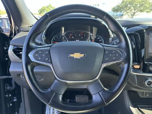 Used 2024 Chevrolet Traverse LT AWD/4WD image 11