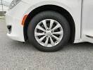 Used 2017 Chrysler Pacifica Touring-L FWD image 13