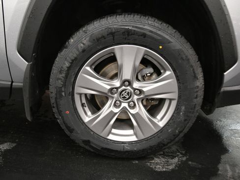 Certified 2024 Toyota RAV4 XLE image 28