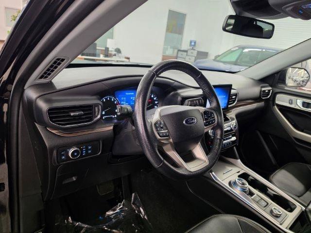 Used 2021 Ford Explorer Limited w/ Hybrid Equipment Group 310A AWD/4WD image 13