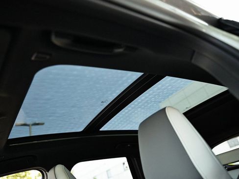 New 2026 BMW X1 xDrive28i w/ Convenience Package image 18