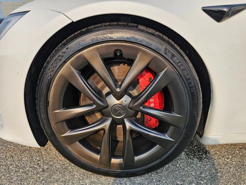 Used 2021 Tesla Model S Plaid AWD/4WD image 34