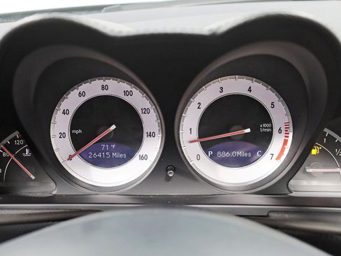 Used 2009 Mercedes-Benz SL 550 image 17