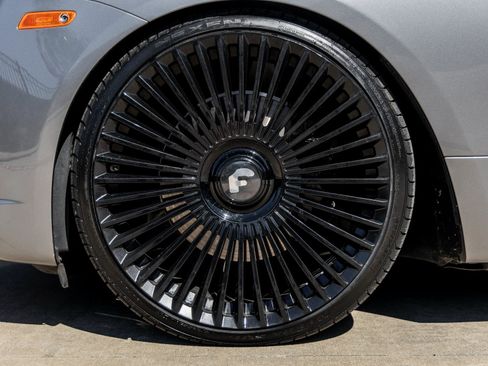 Used 2017 Rolls-Royce Wraith image 13