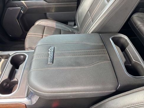 Used 2024 Chevrolet Silverado 2500 High Country w/ High Country Premium Package image 48