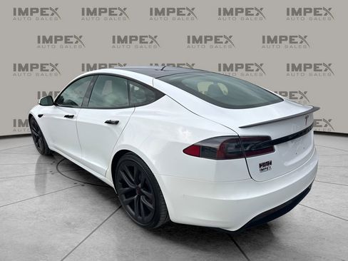 Used 2021 Tesla Model S Plaid image 3