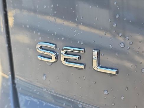 New 2026 Volkswagen Atlas Cross Sport SEL image 5