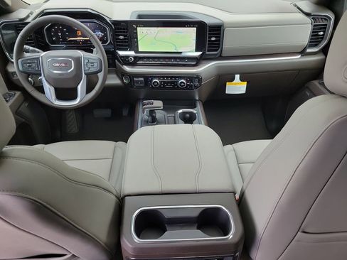 New 2026 GMC Sierra 1500 SLT w/ SLT Premium Package AWD/4WD image 13