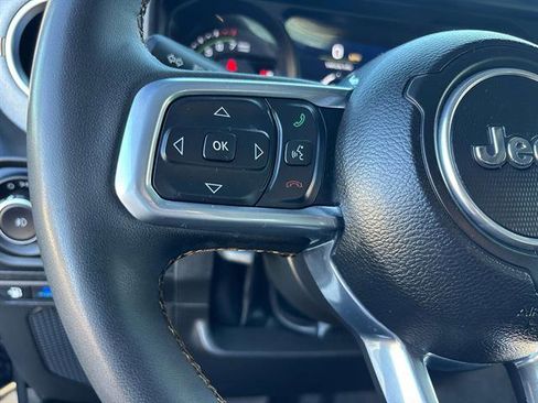 Used 2024 Jeep Wrangler Unlimited Sahara image 19