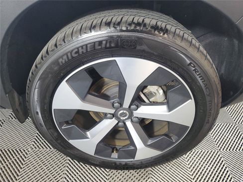 Certified 2026 Volvo XC40 B5 Plus AWD/4WD image 7