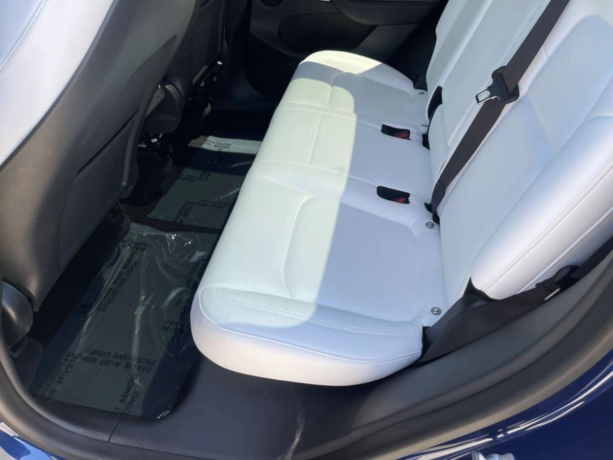 Used 2023 Tesla Model Y Performance AWD/4WD image 12