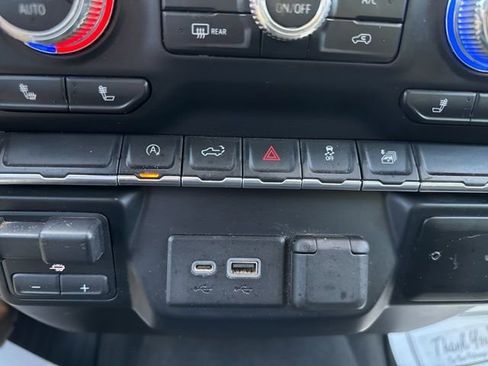 Used 2019 GMC Sierra 1500 SLE w/ SLE Value Package image 40