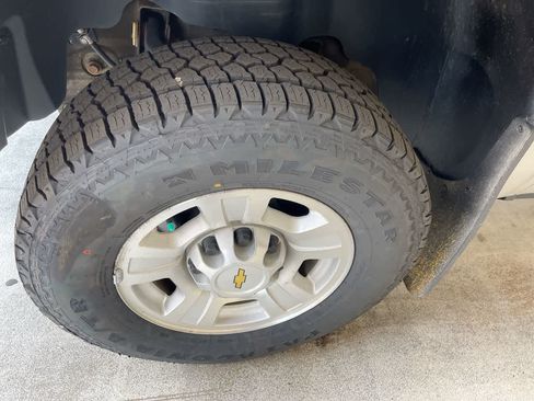 Used 2009 Chevrolet Silverado 2500 LTZ w/ Safety Package AWD/4WD image 10
